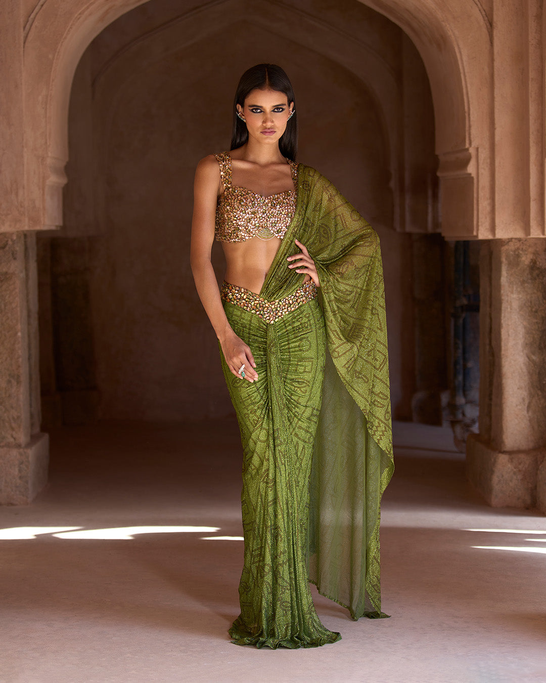 Tiaa Saree Set