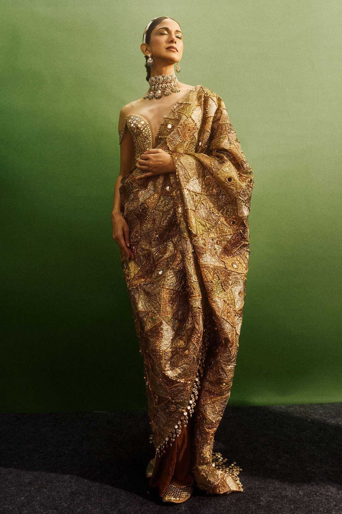 Rangrekha Saree Set