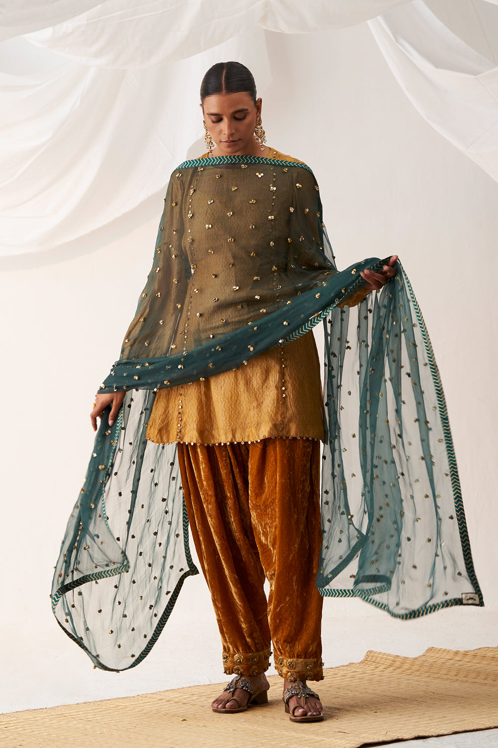 Gul-e-makhmal