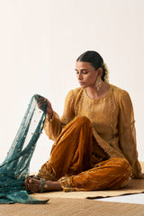 Gul-e-makhmal