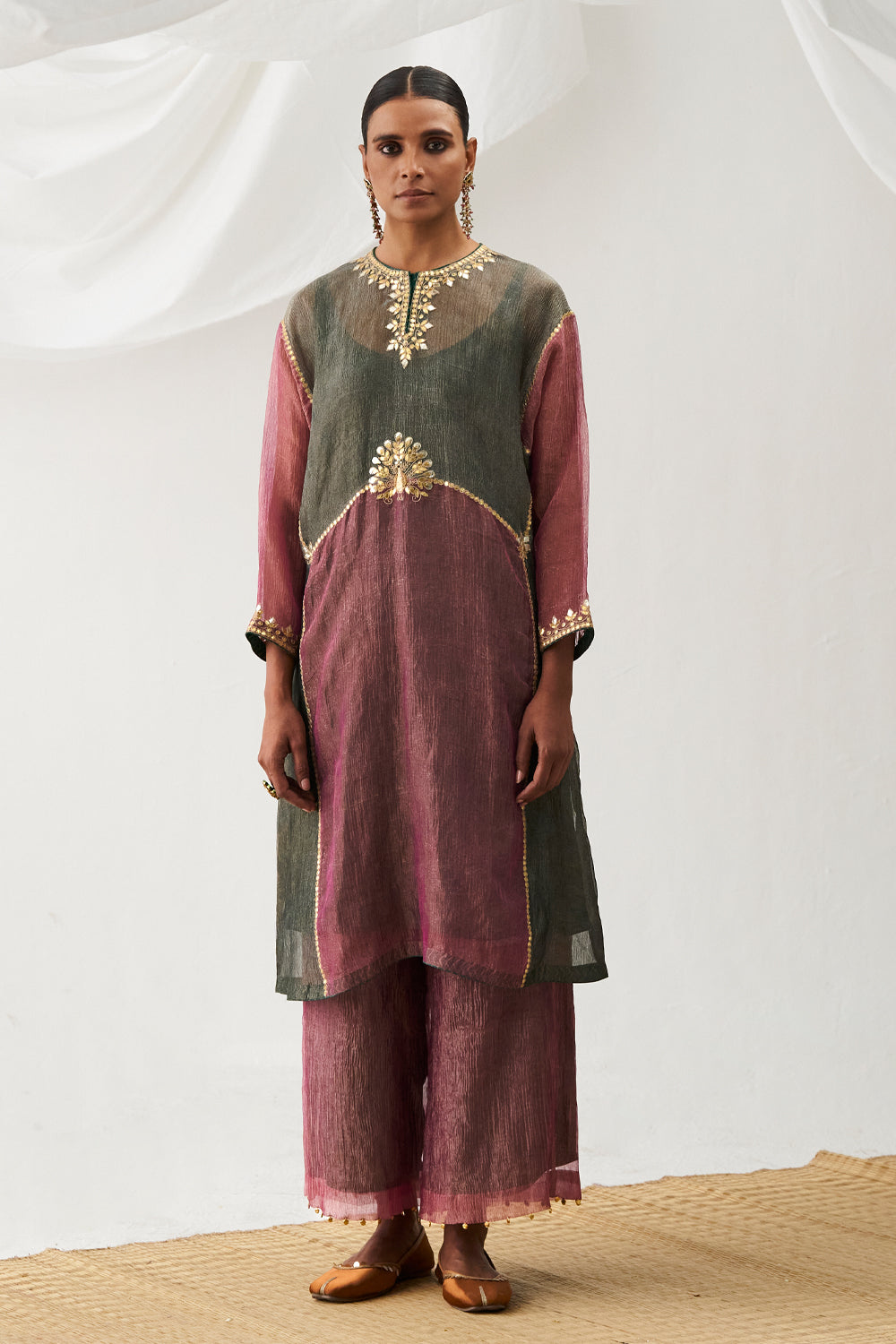 Maahru Kurta Set