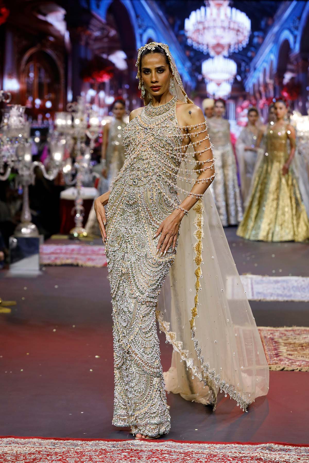Sheeshmahal Jadau Gown