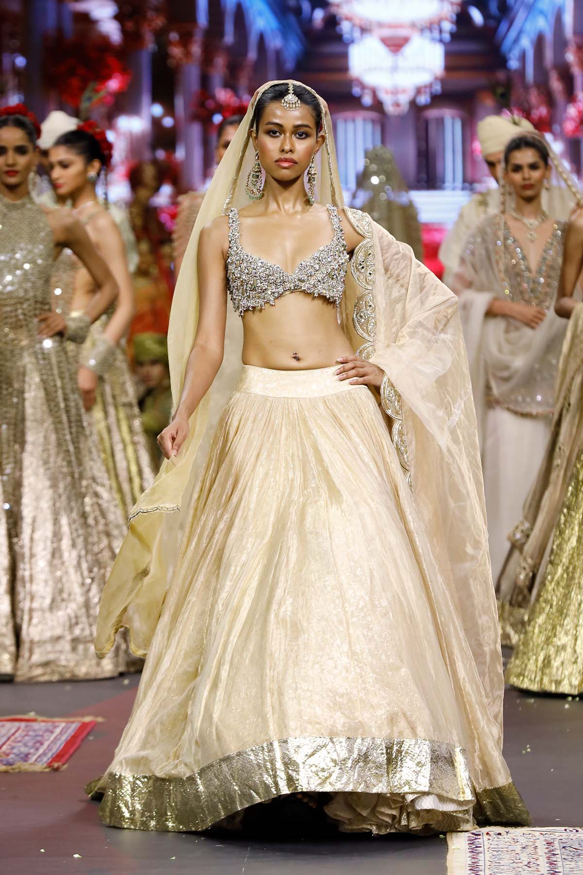 Noor-e-Zar Lehenga Set