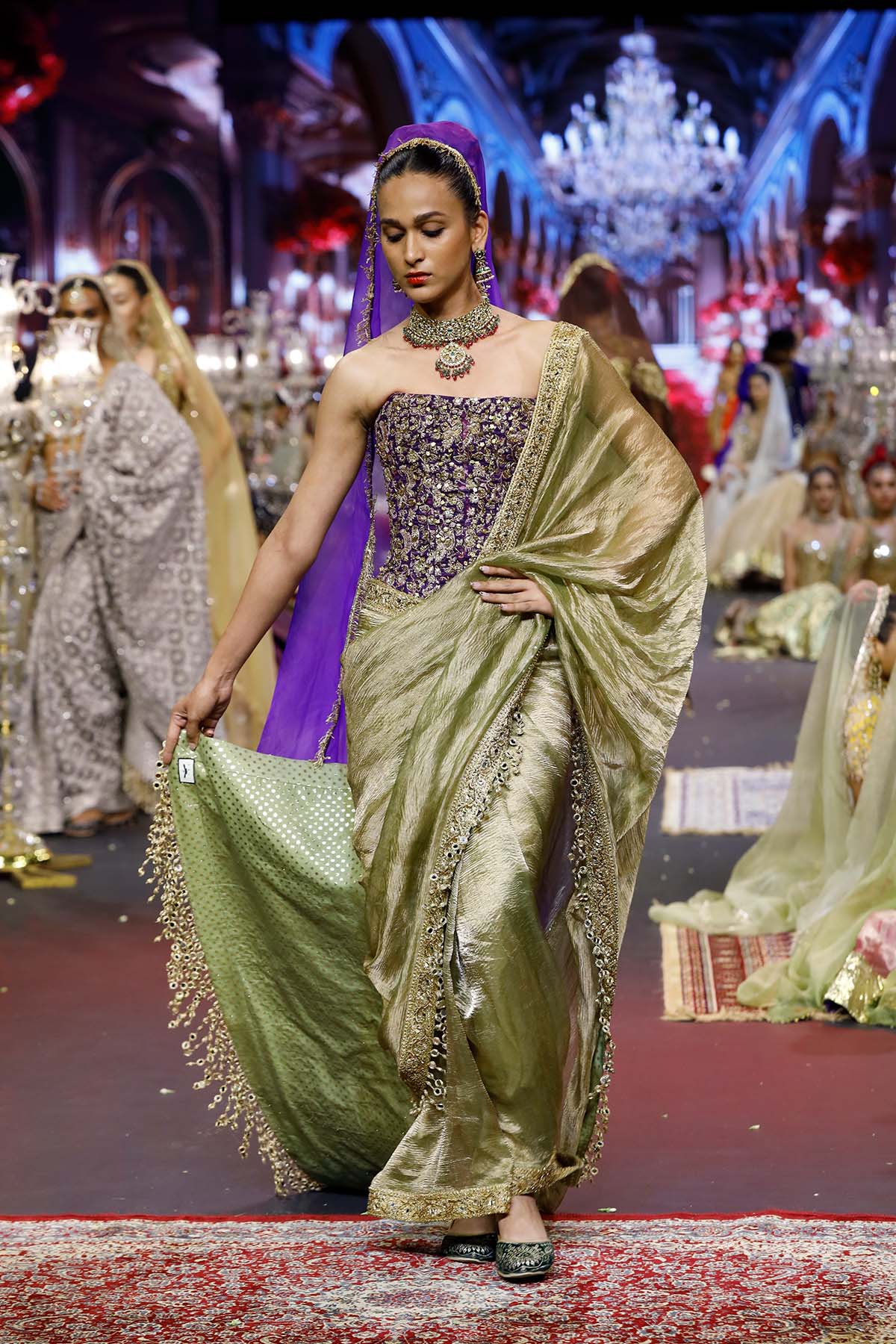 Neelrang Saree Set