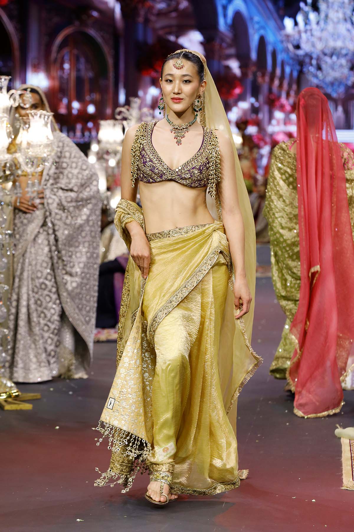 Pehrang Saree Set