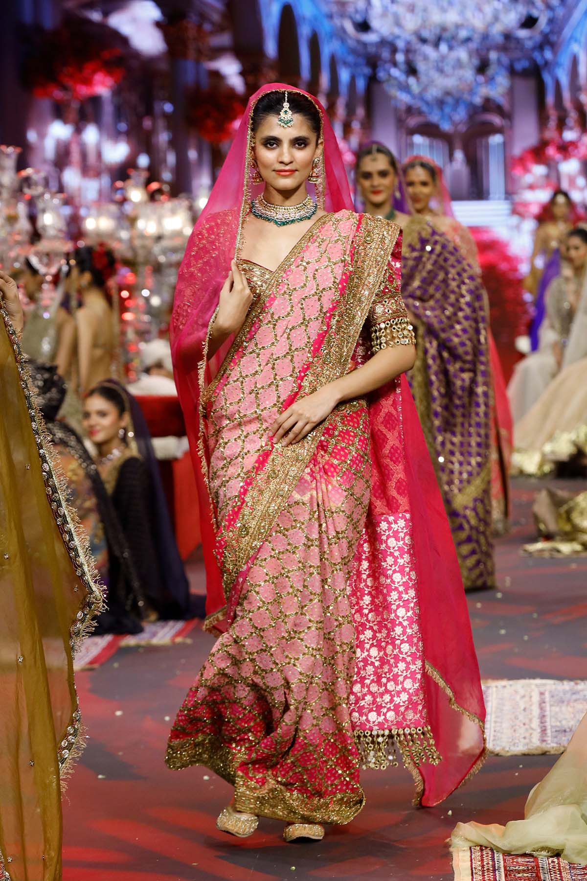 Gulrukh Ombr? Saree Set