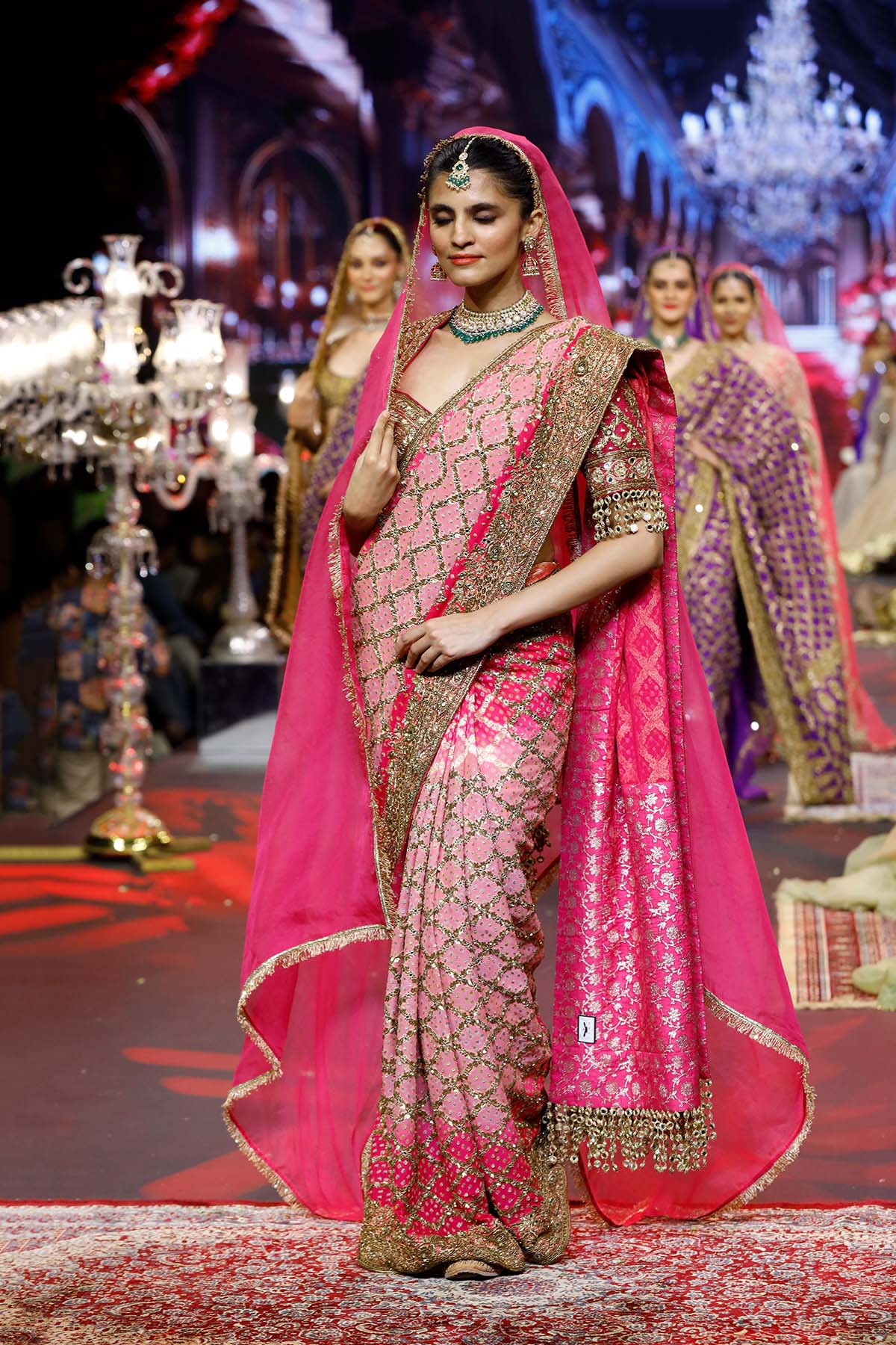 Gulrukh Ombr? Saree Set