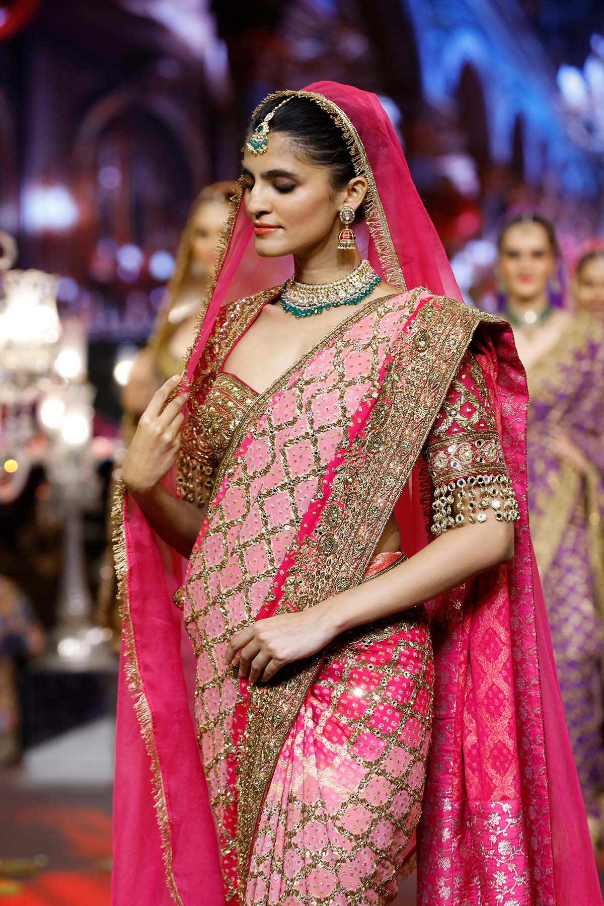 Gulrukh Ombr? Saree Set