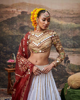 Surkh Lehenga