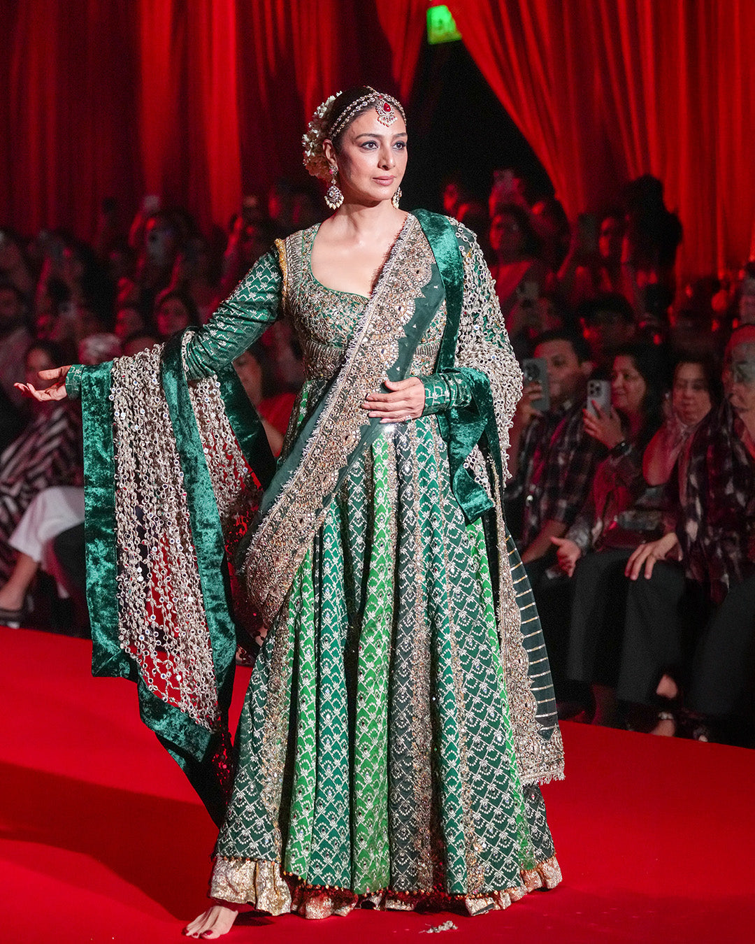 Vaidurya Anarkali Set