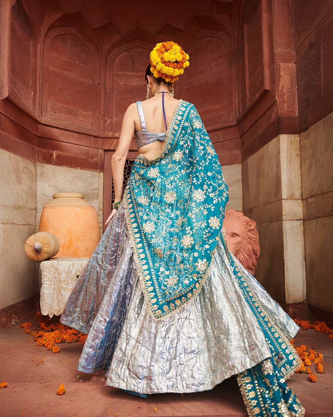 Aasmani Lampi Lehenga