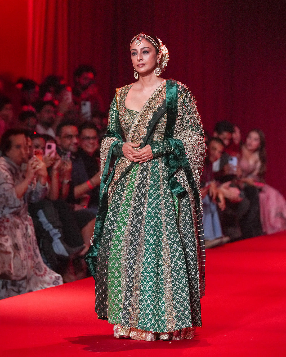 Vaidurya Anarkali Set