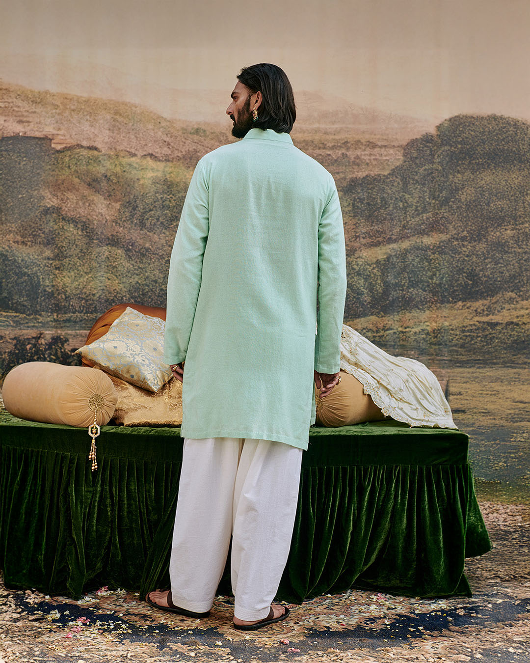 Aasmani Kurta Set