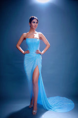 Vaani Kapoor in Blue Ocean Trail