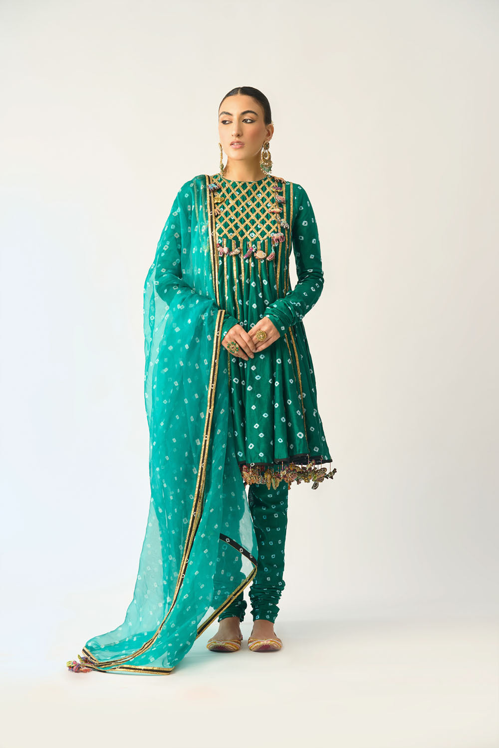 Avani Hara Bandhani Kalidaar Set