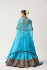 Baanu Feerozi Bandhani Lehenga Cape Set