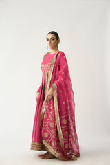 Aarohi Gulabi Lampi Anarkali Dupatta Set