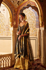 Surkh Sharara Set