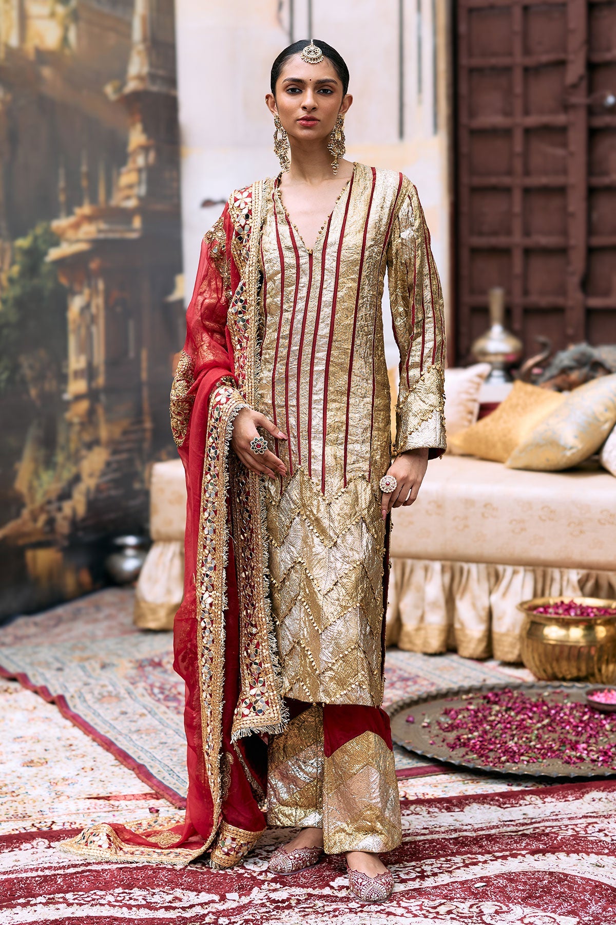 Suvarna Suit