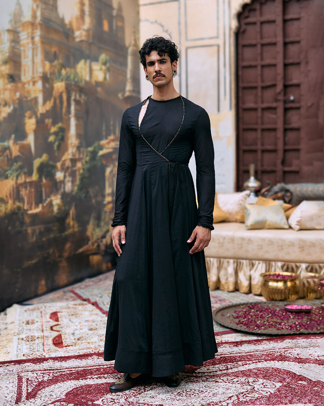 Hiranmaya Sherwani Set