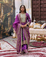 Kamandalu Suit