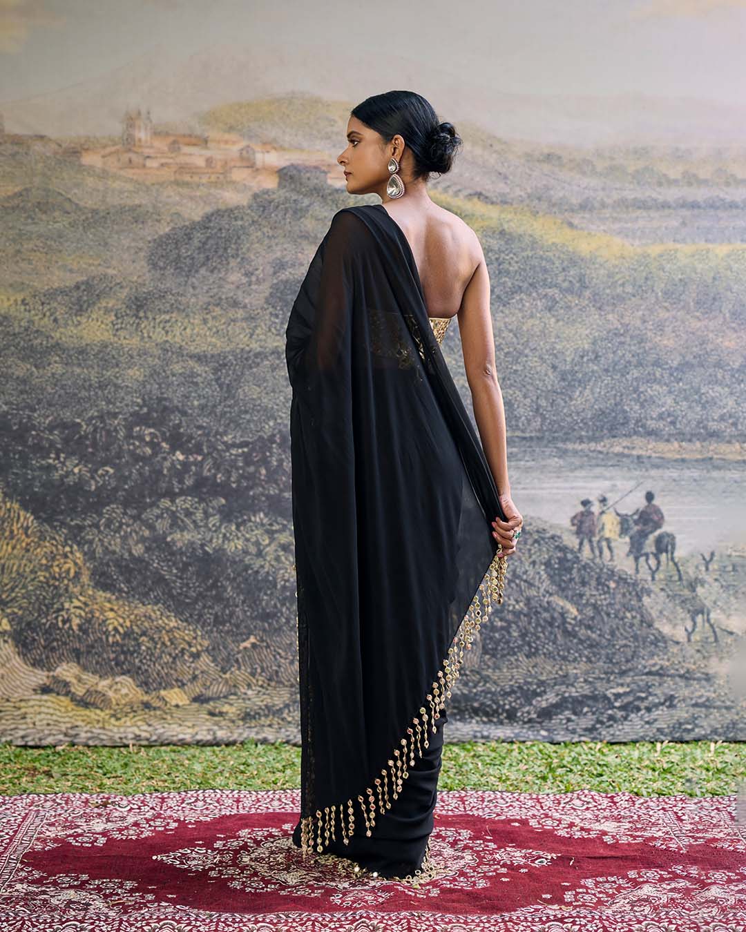 Shyama Mirror Pre-Draped Saree Set