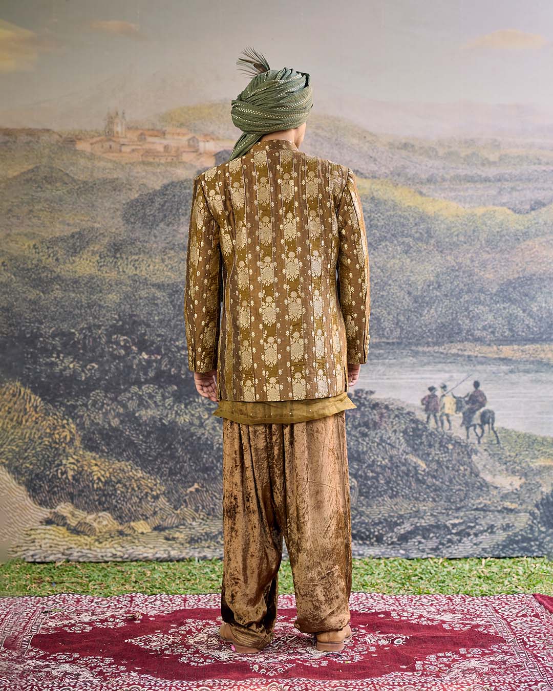 Zarvika Brocade Bundi Set