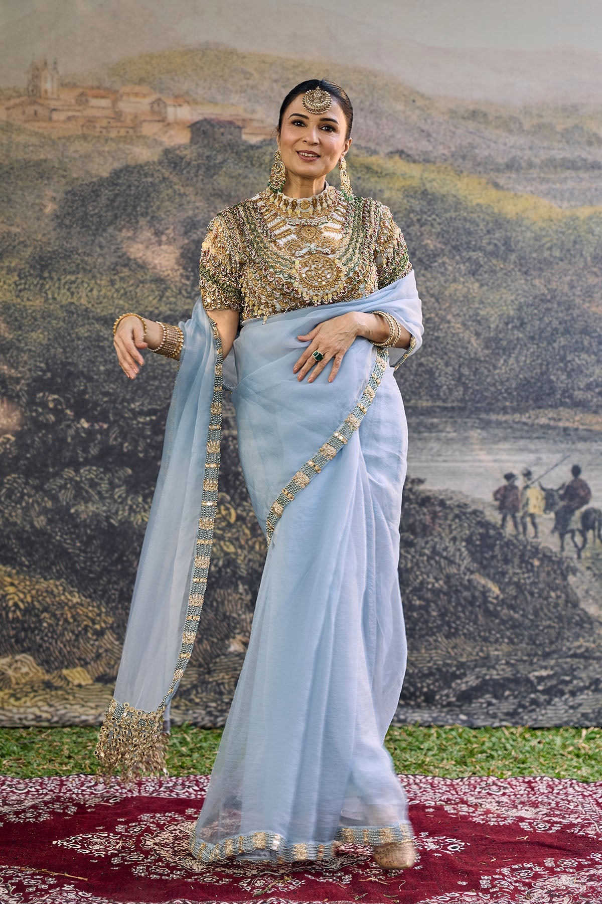 NEELAMBARA SAREE SET