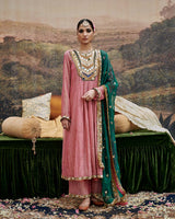 Padma Tabaan Suit