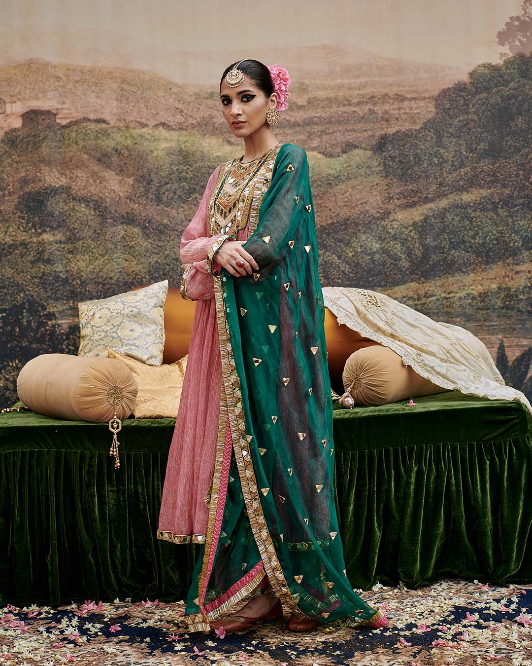Padma Tabaan Suit