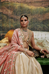 Svet Gulal Lehenga