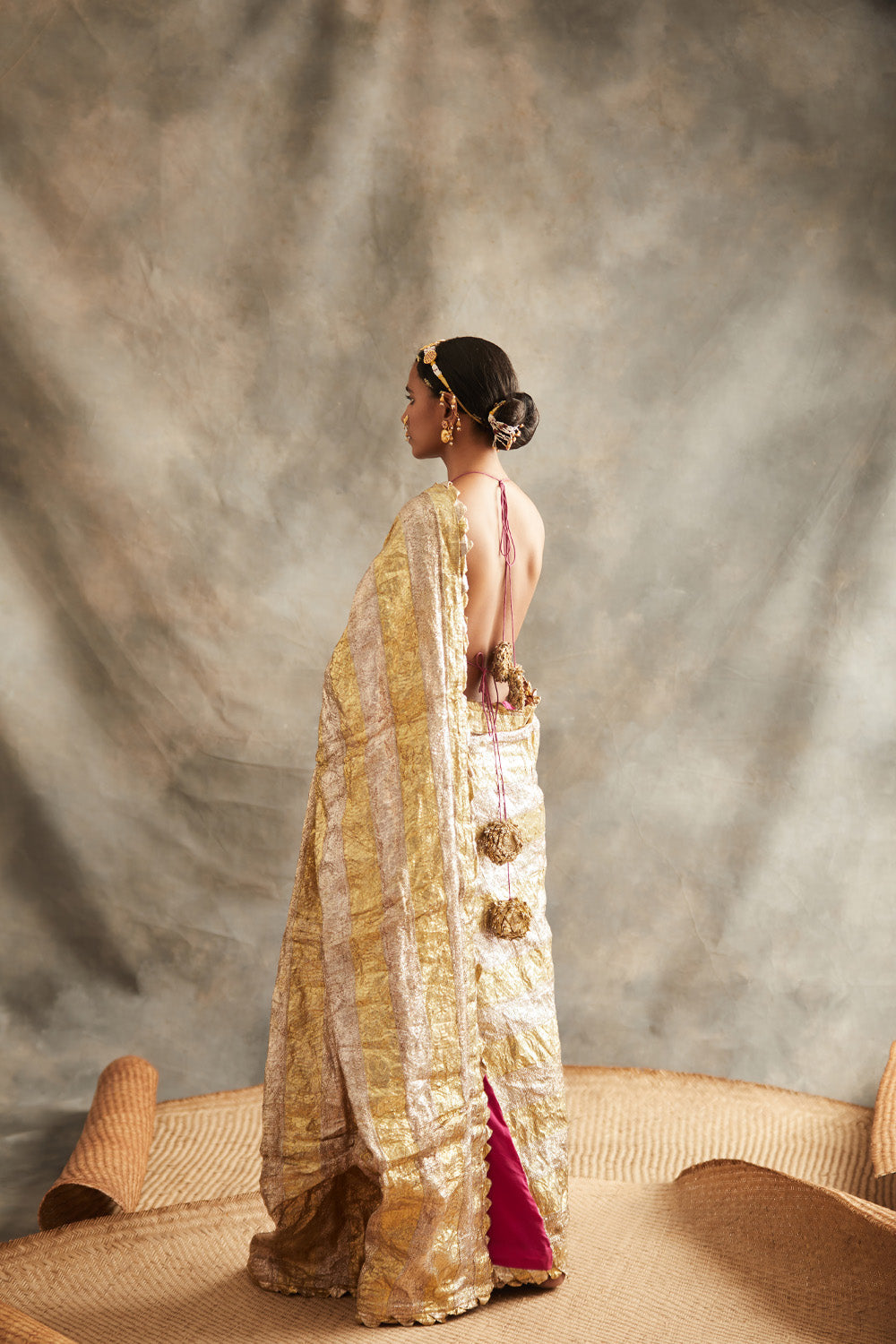 Sona Chandi Gulabi Saree