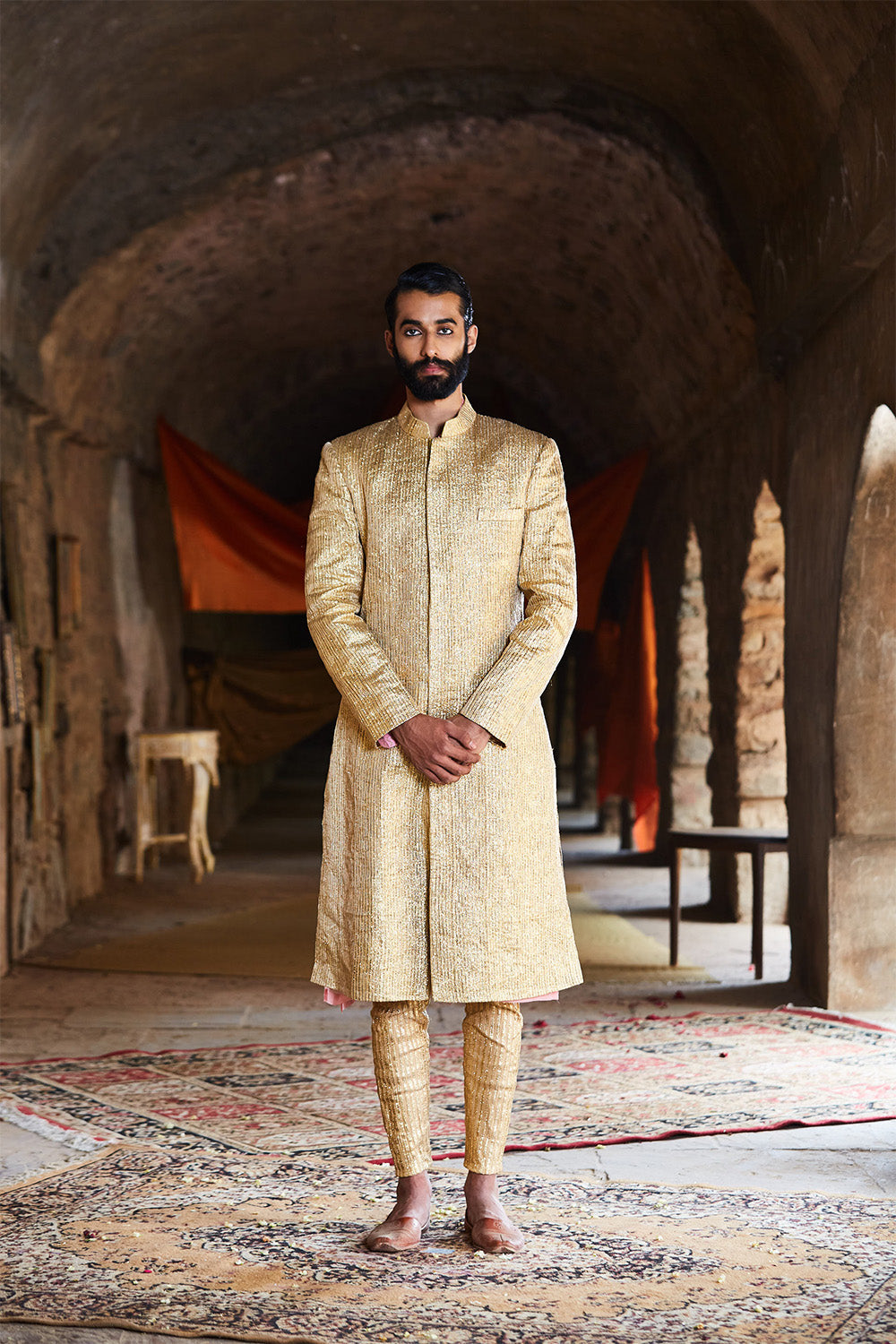 Akbar Sherwani Set