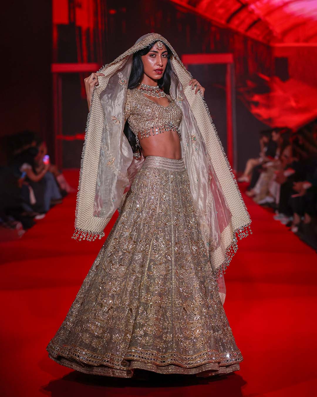 Mangalmurti lehenga
