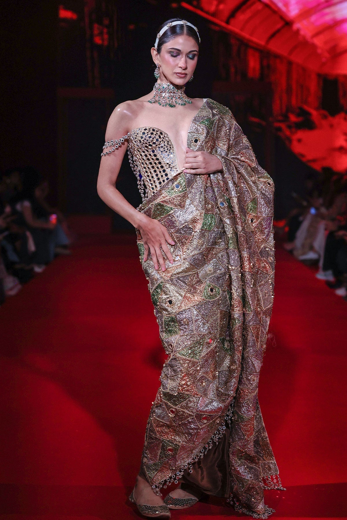 Rangrekha Saree Set