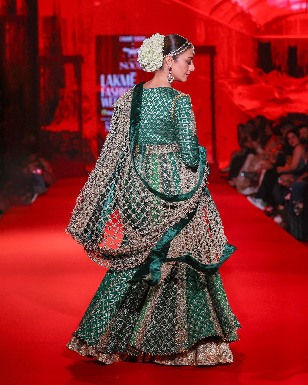 Vaidurya Anarkali Set