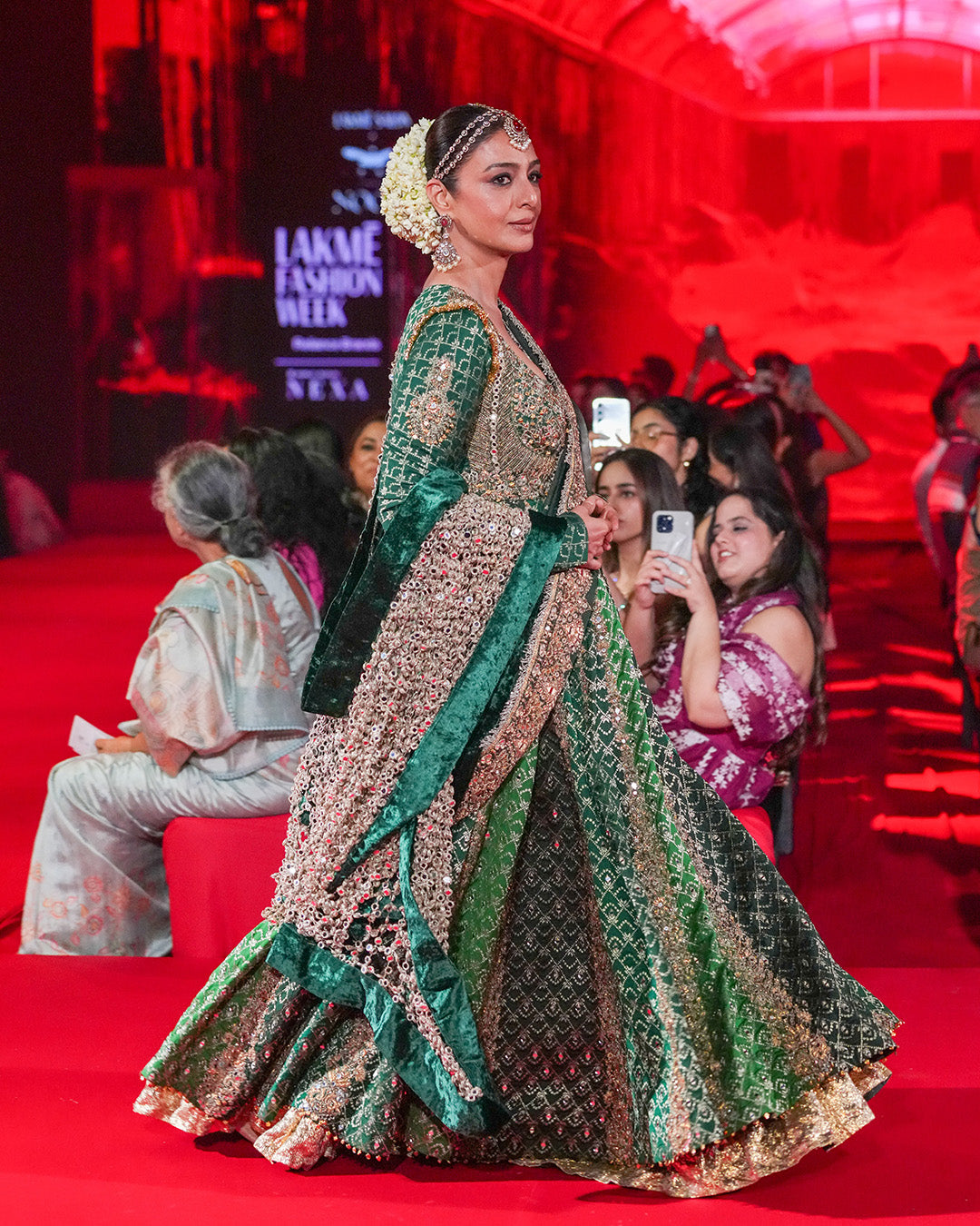 Vaidurya Anarkali Set