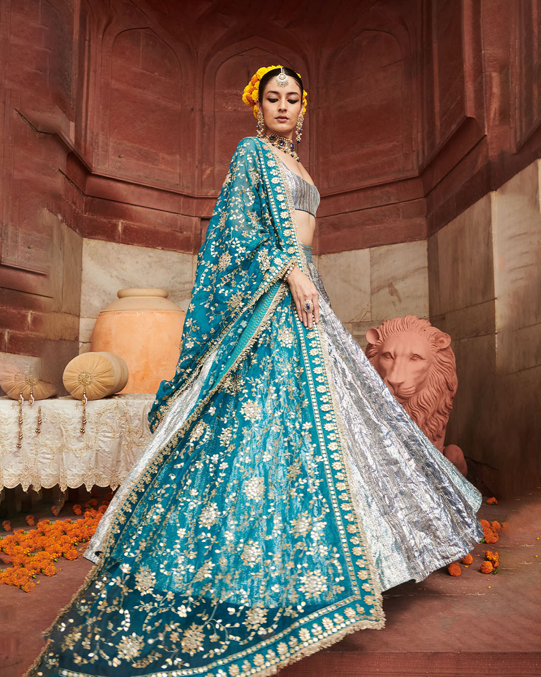 Aasmani Lampi Lehenga