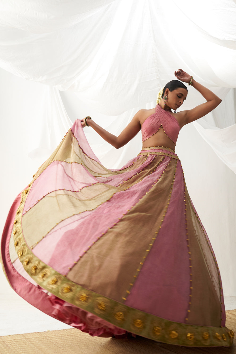 Basanti Gulabi