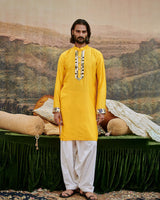 Khayalat-e Kurta Set