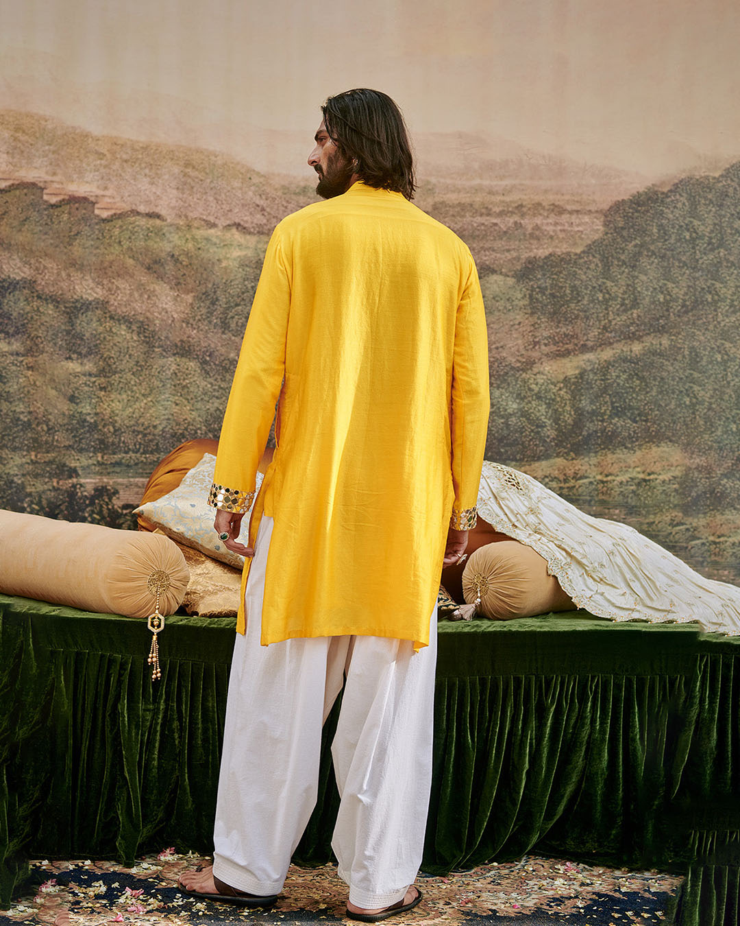 Khayalat-e Kurta Set