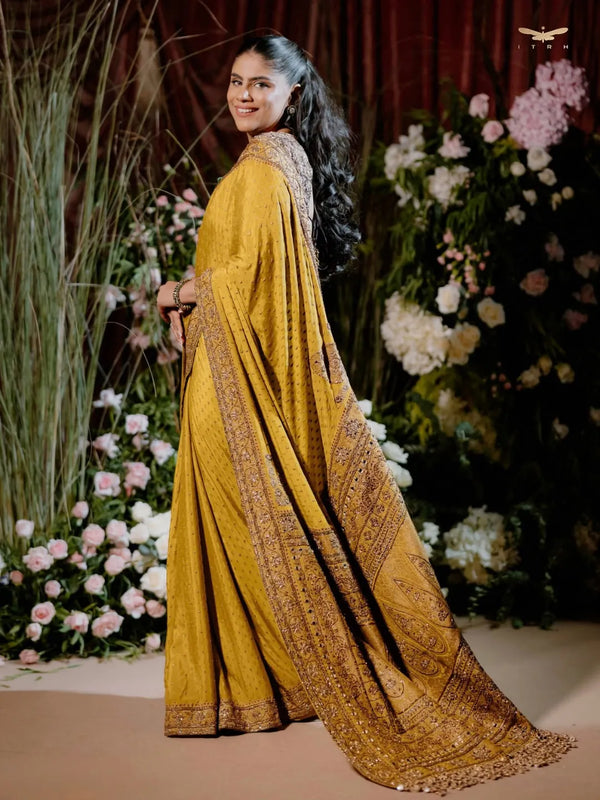 Shreya Gupta wearing ITRH — photo 5